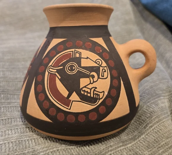 Handcrafted Southwestern Style Ceramic Art Vase with Indigenous Design - Picture 5 of 6